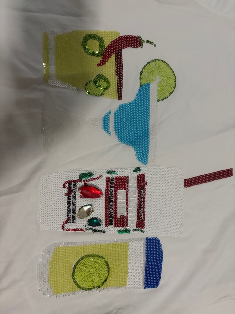 QUEEN OF SPARKLES White Short-Sleeve Tee with Colorful Sequin Drink Motifs - Picture 3 of 3